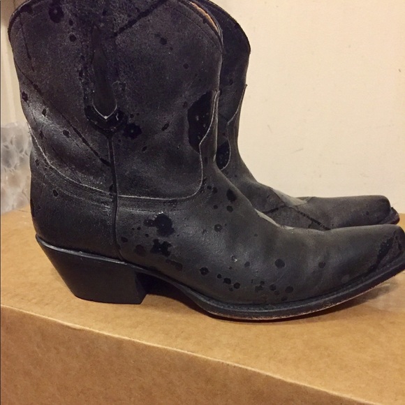 Johnny Ringo booties - Picture 2 of 3